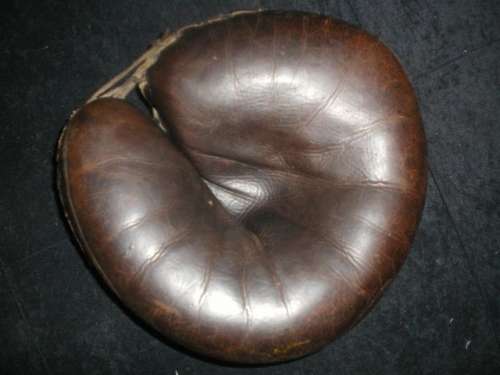 Wilson Catchers Mitt Front